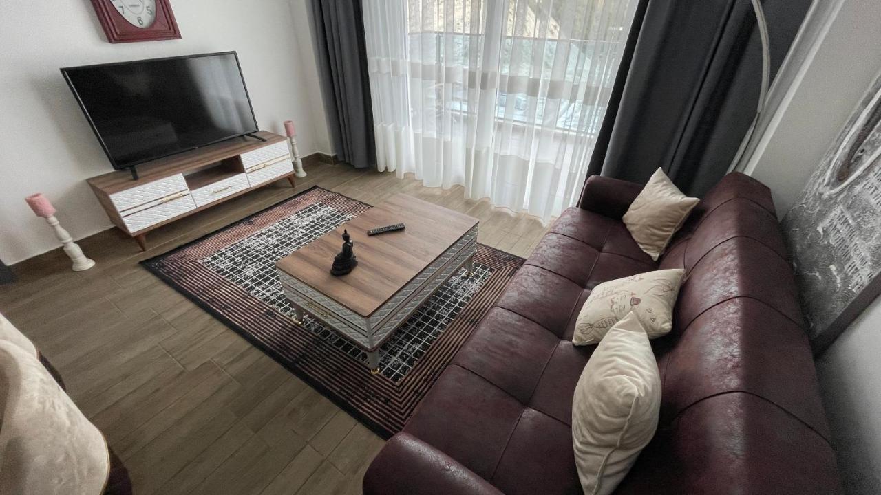 Esin Golf Apartment